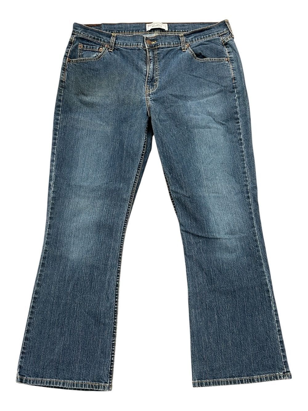 Levi’s Signature Stretch Bootcut Jeans